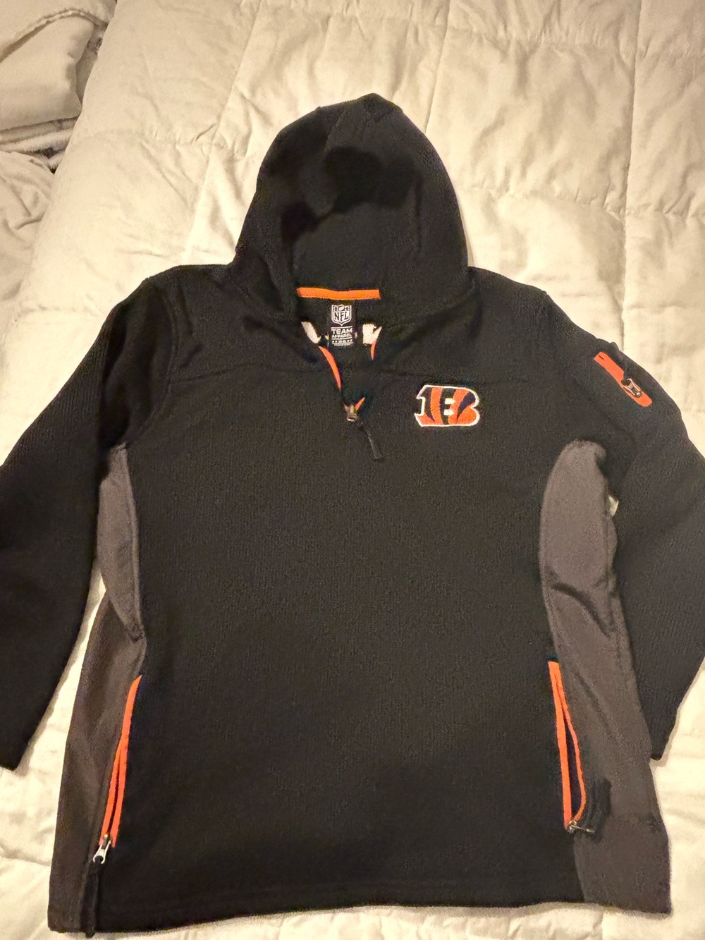 Kids Cincinnati Bengals Black NFL Pullover Hoodie Sweater